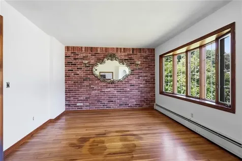22 Hatfield Street North Kingstown RI 02852