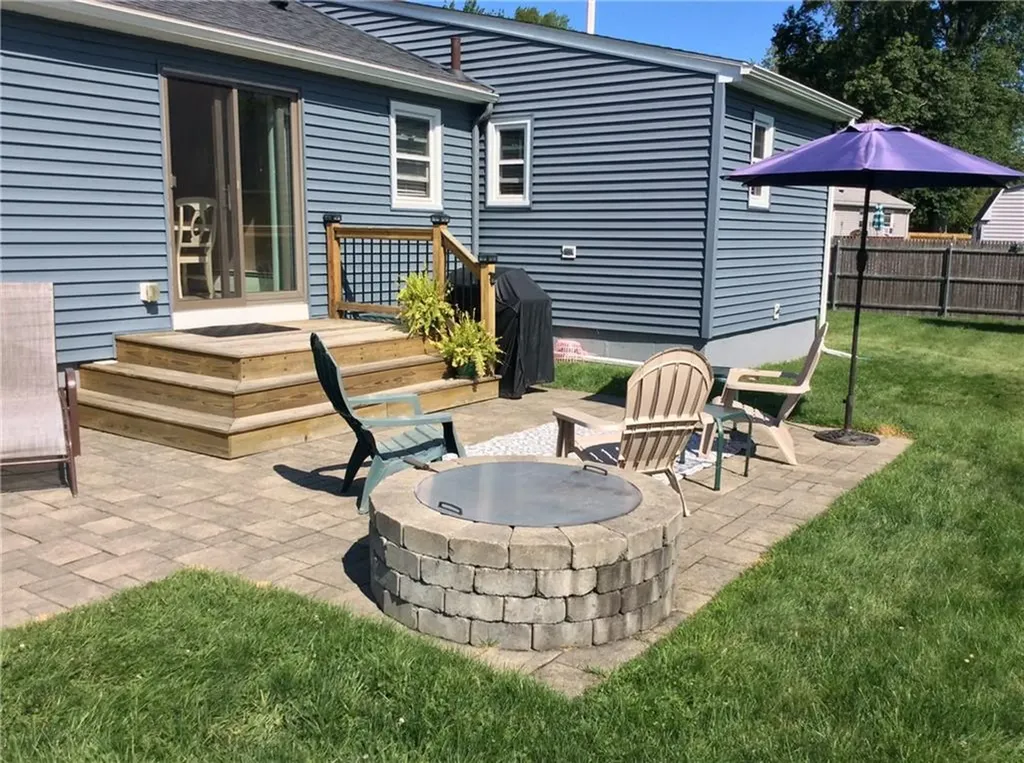 18 Mellon Road Warwick RI 02889