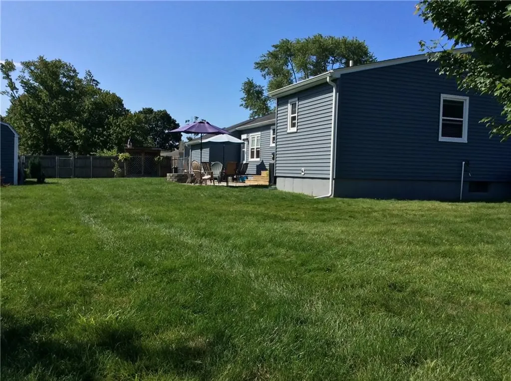 18 Mellon Road Warwick RI 02889