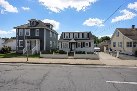 581 Newport Avenue Pawtucket RI 02861