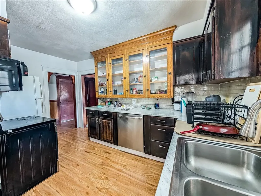 1423 Manville Road Woonsocket RI 02895