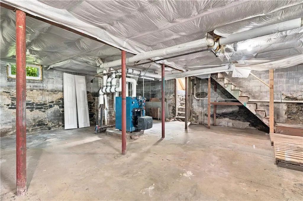 82 Dyer Avenue East Providence RI 02919