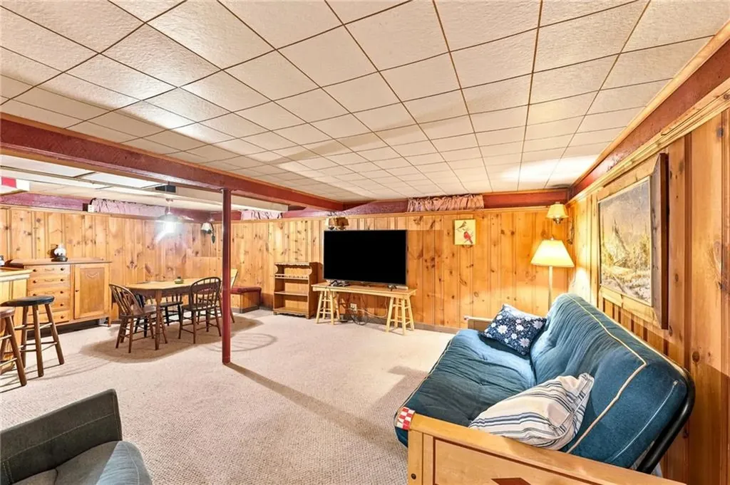 48 Fairway Drive Cranston RI 02920
