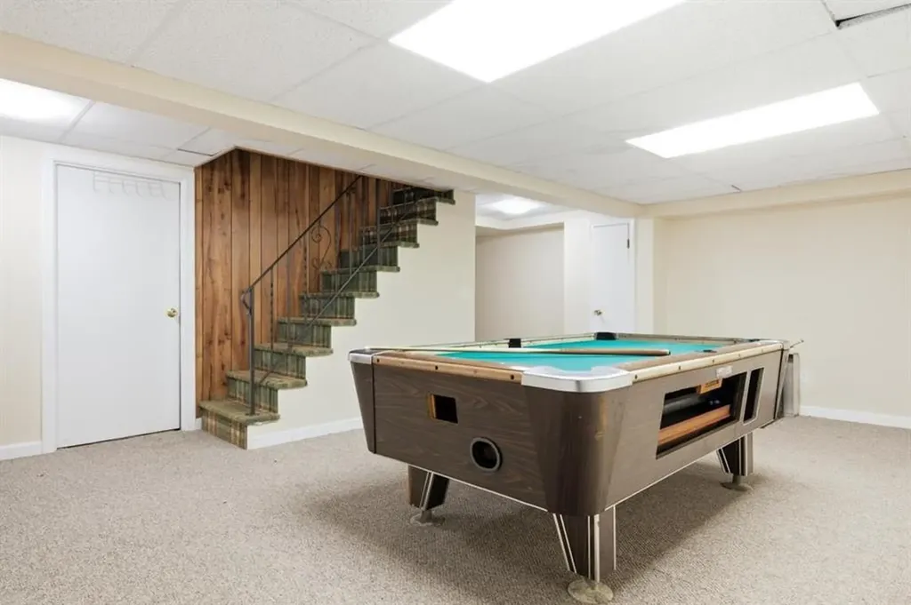 12 Buttonwood Drive Cranston RI 02920