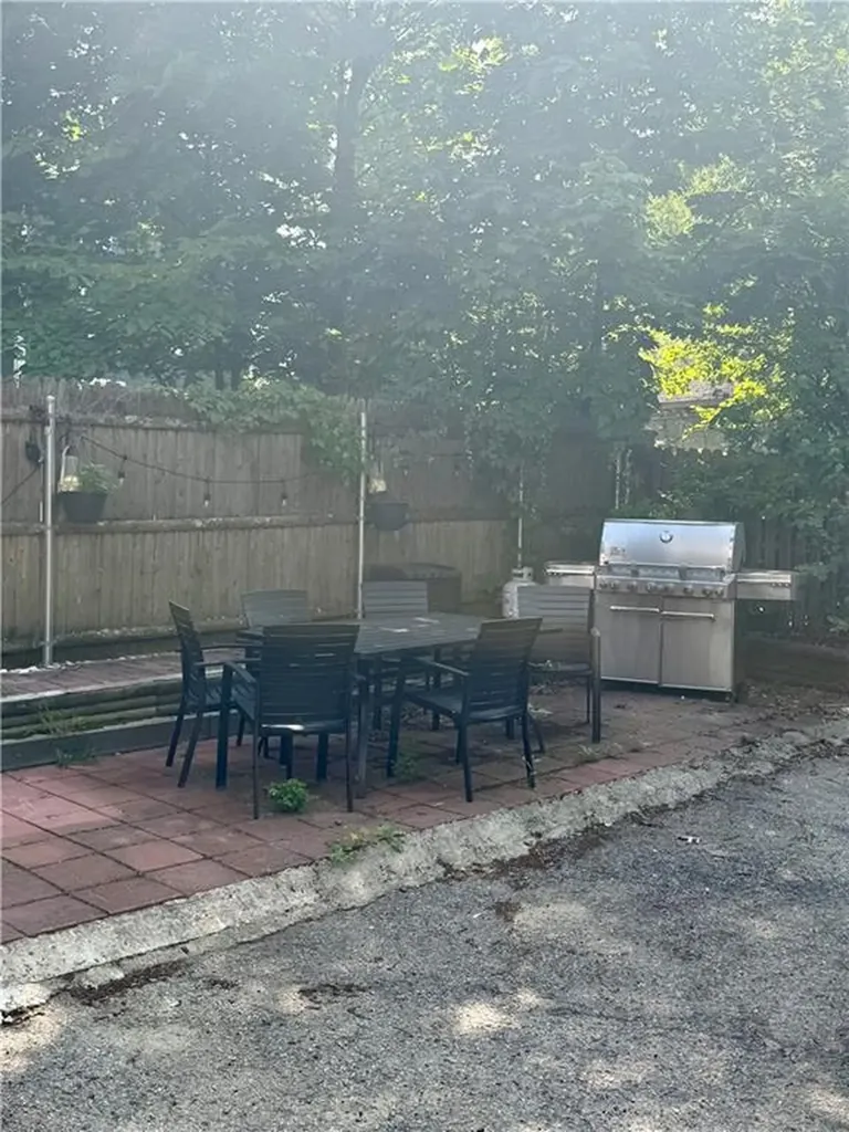 552 Hope Street Providence RI 02906