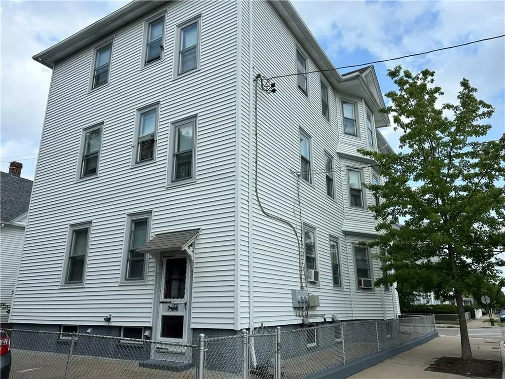 209 Webster Avenue Providence RI 02909