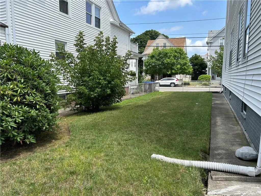 209 Webster Avenue Providence RI 02909