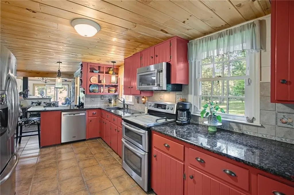 22 Burgess Road Foster RI 02825