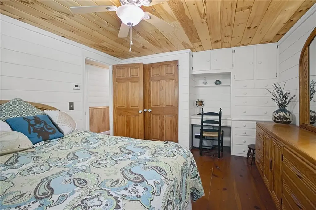 22 Burgess Road Foster RI 02825