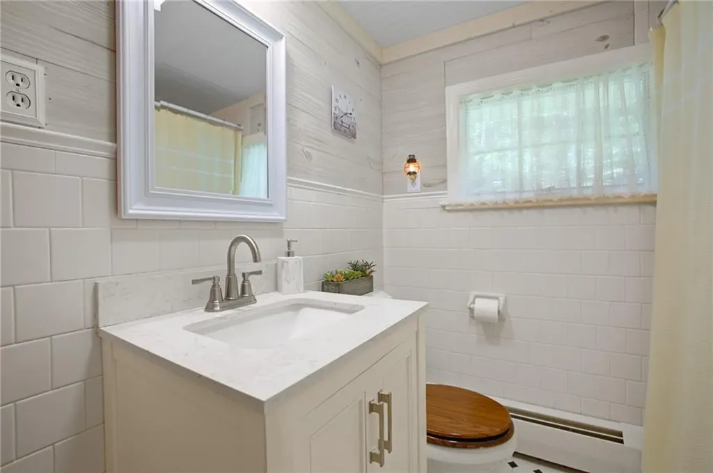 22 Burgess Road Foster RI 02825