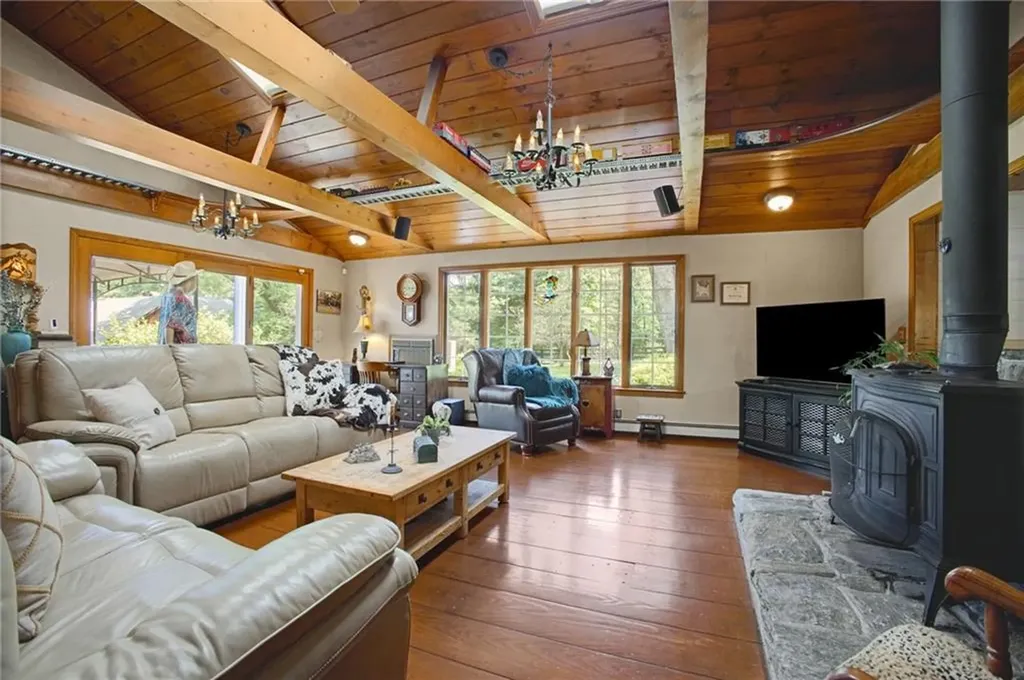 22 Burgess Road Foster RI 02825