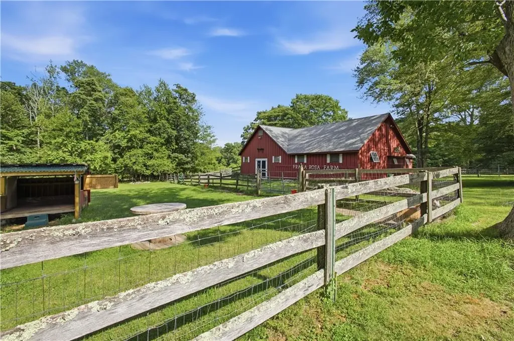 22 Burgess Road Foster RI 02825