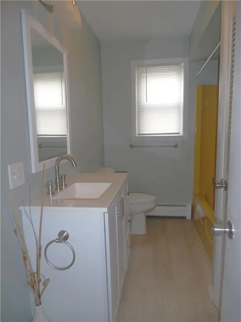 319 Main Street Warren RI 02885
