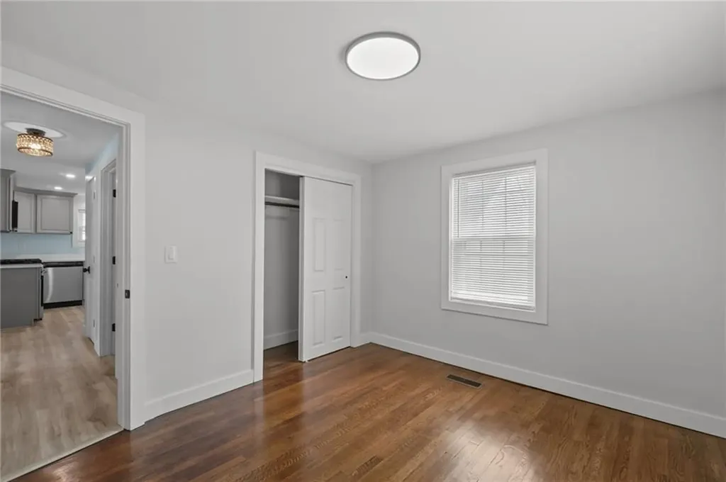 95 Harmony Court Warwick RI 02889