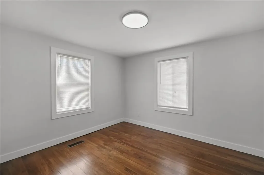 95 Harmony Court Warwick RI 02889