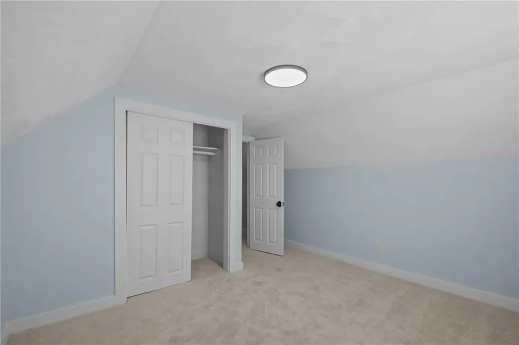 95 Harmony Court Warwick RI 02889