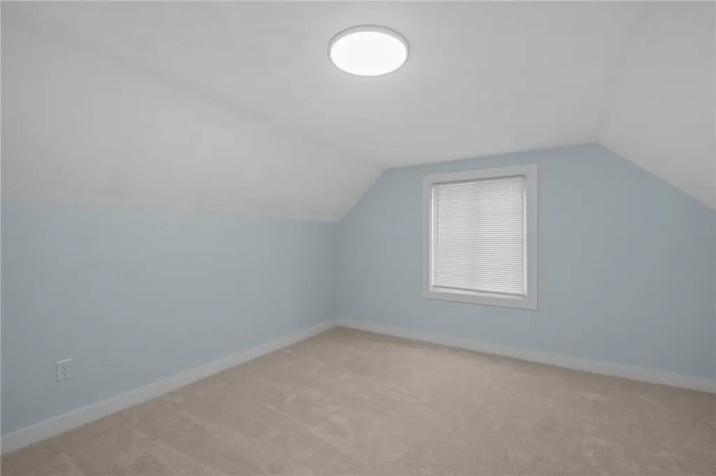95 Harmony Court Warwick RI 02889