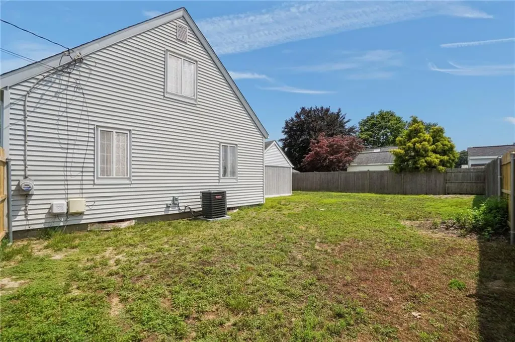 95 Harmony Court Warwick RI 02889