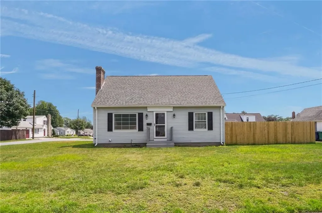 95 Harmony Court Warwick RI 02889