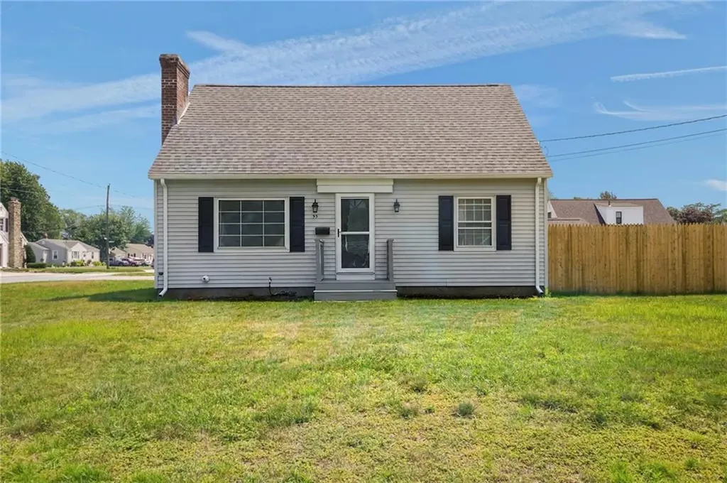 95 Harmony Court Warwick RI 02889