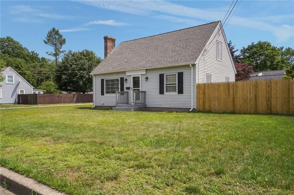 95 Harmony Court Warwick RI 02889