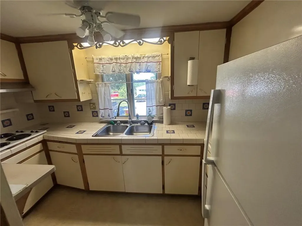 54 Furlong Street Cranston RI 02920