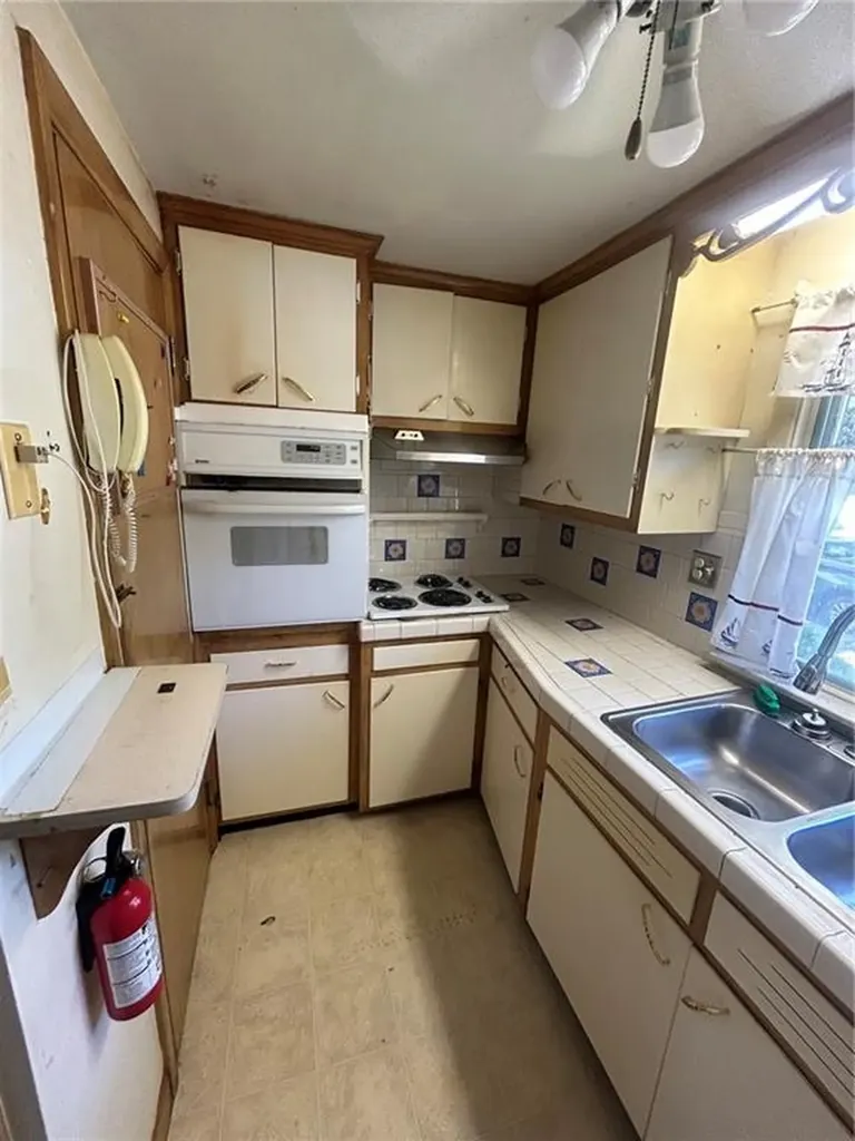54 Furlong Street Cranston RI 02920