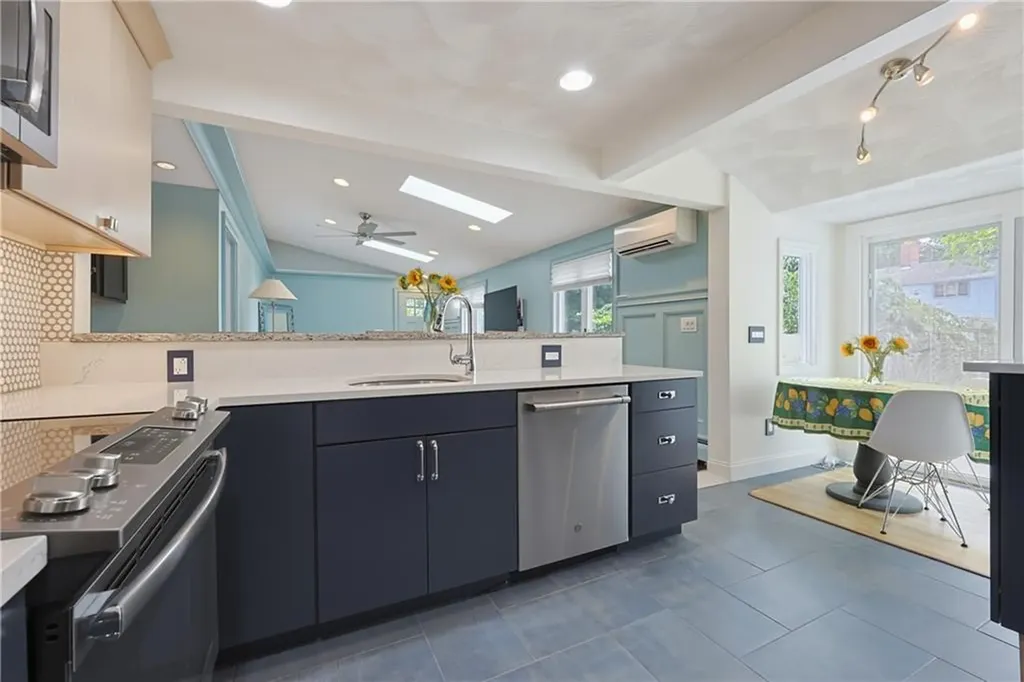 205 Waterman Avenue North Providence RI 02911