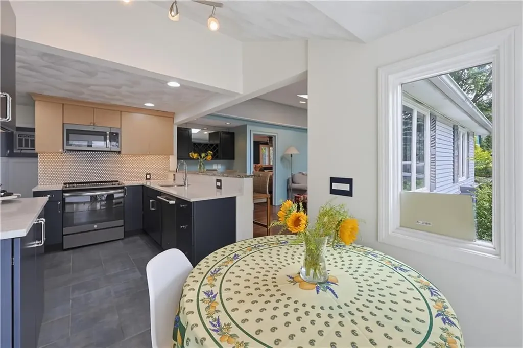 205 Waterman Avenue North Providence RI 02911