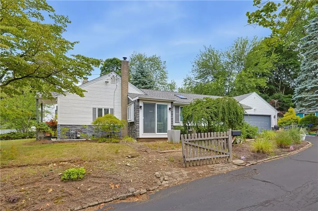 205 Waterman Avenue North Providence RI 02911