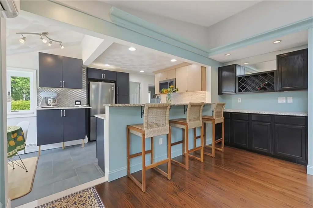 205 Waterman Avenue North Providence RI 02911