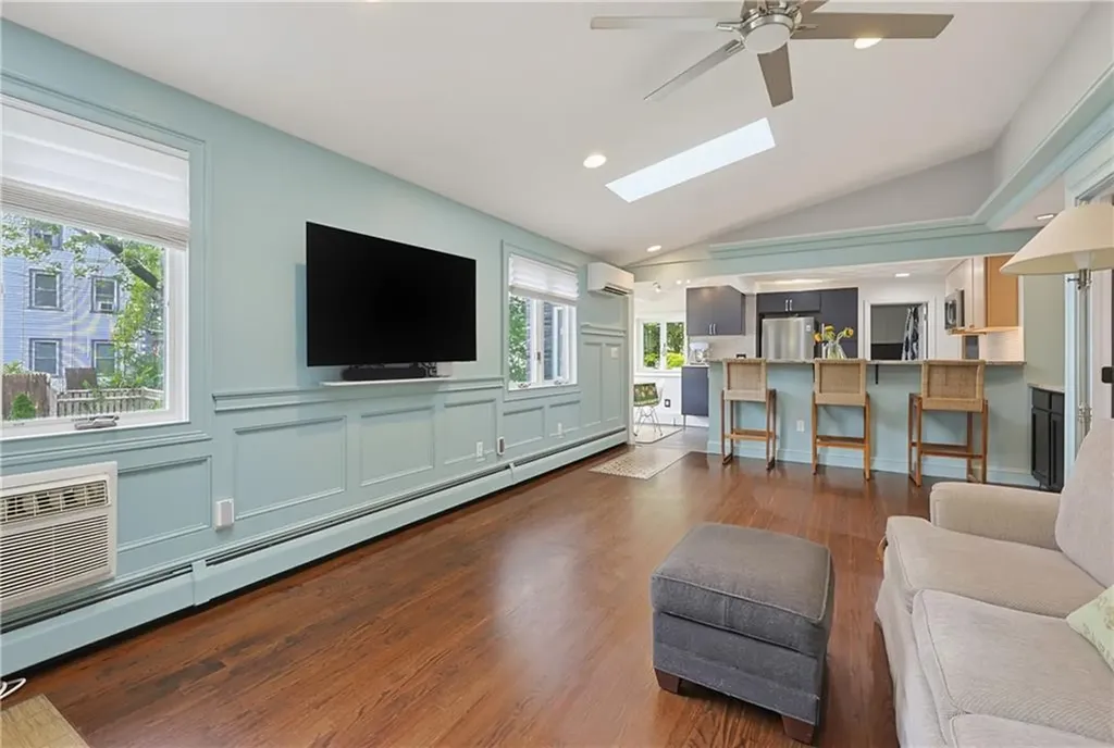 205 Waterman Avenue North Providence RI 02911