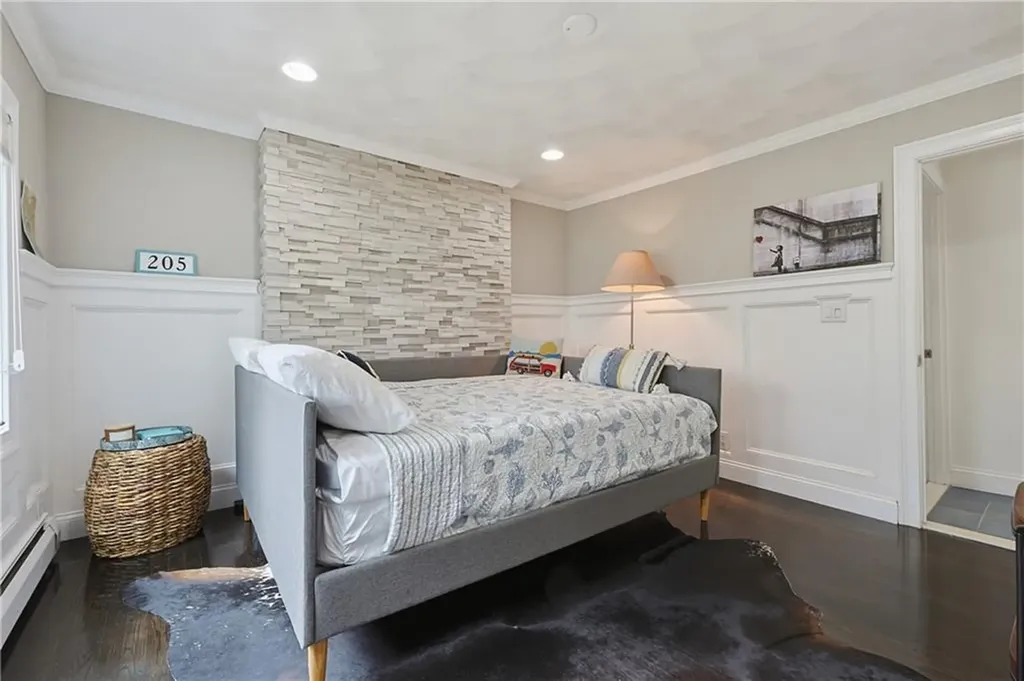 205 Waterman Avenue North Providence RI 02911