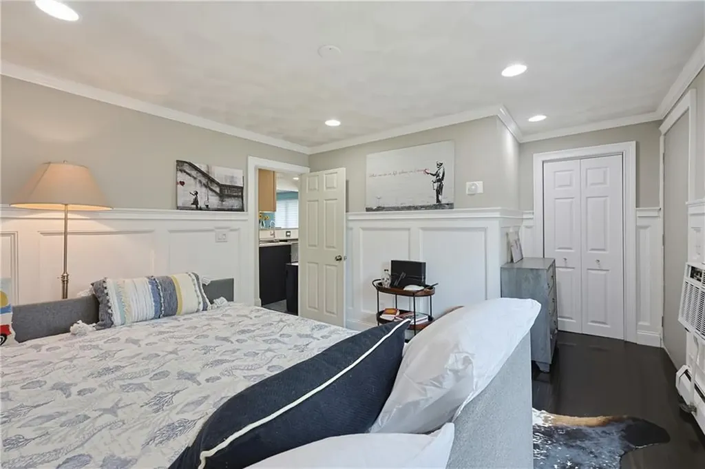 205 Waterman Avenue North Providence RI 02911