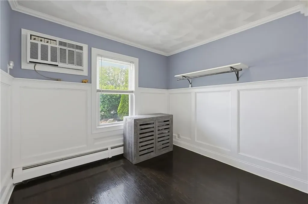 205 Waterman Avenue North Providence RI 02911