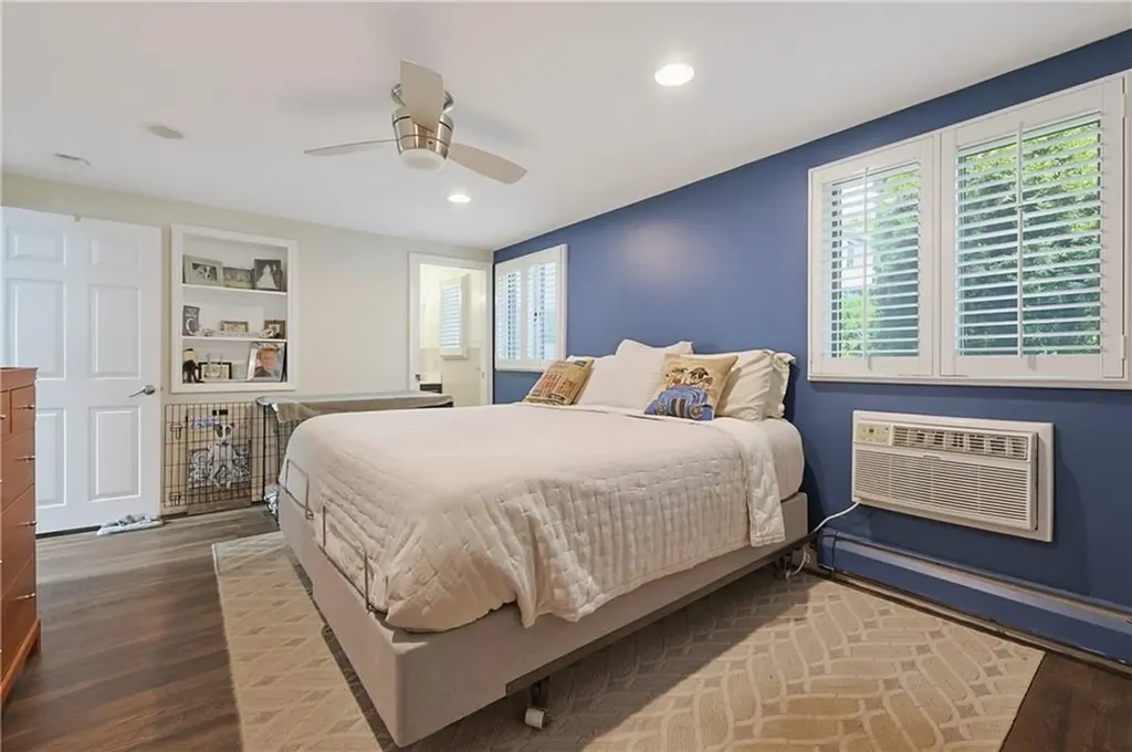 205 Waterman Avenue North Providence RI 02911
