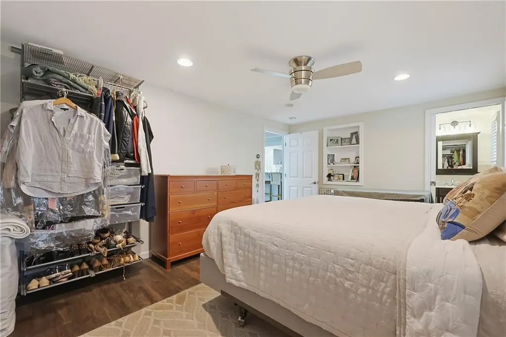 205 Waterman Avenue North Providence RI 02911