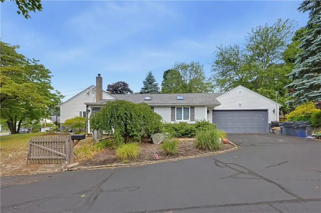 205 Waterman Avenue North Providence RI 02911
