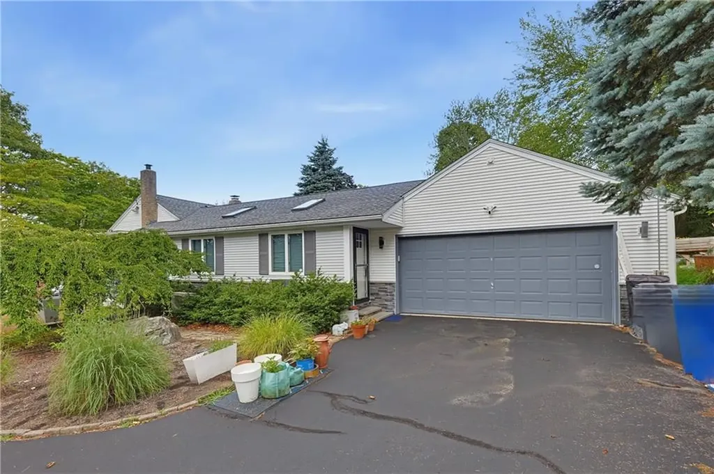 205 Waterman Avenue North Providence RI 02911