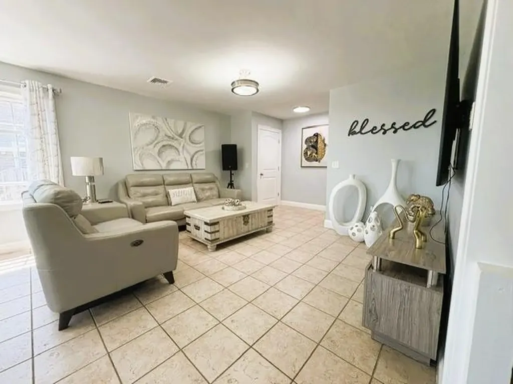 18 Calef Street Cranston RI 02920