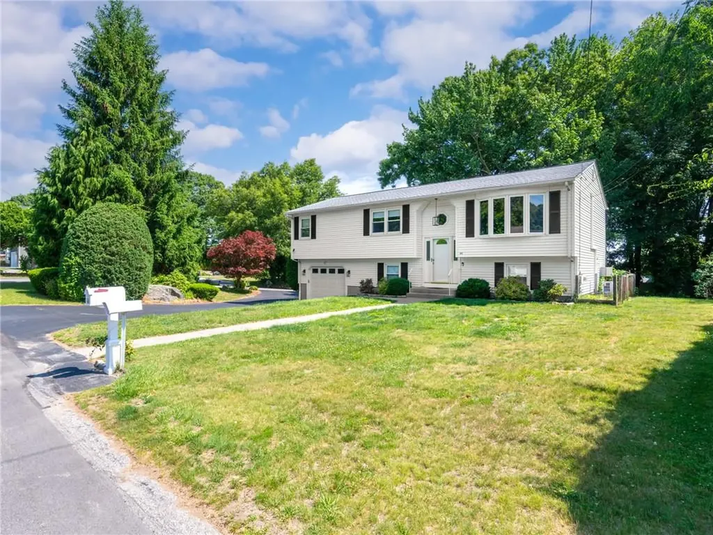 44 Village Avenue Cranston RI 02920