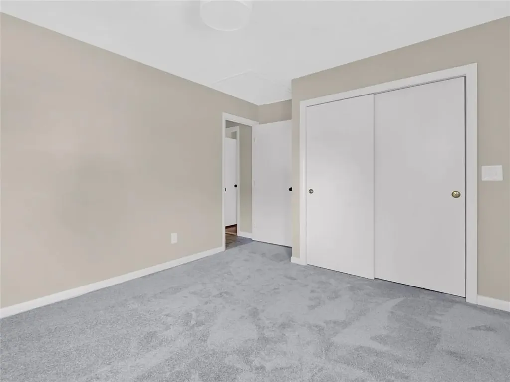 44 Village Avenue Cranston RI 02920