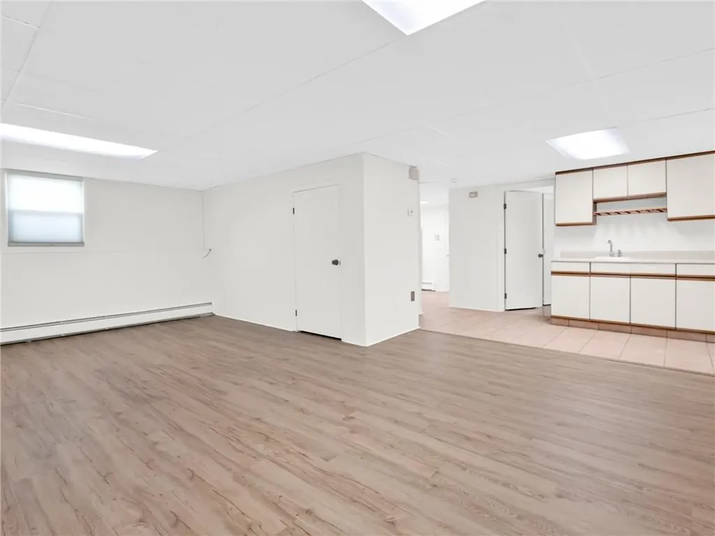 44 Village Avenue Cranston RI 02920