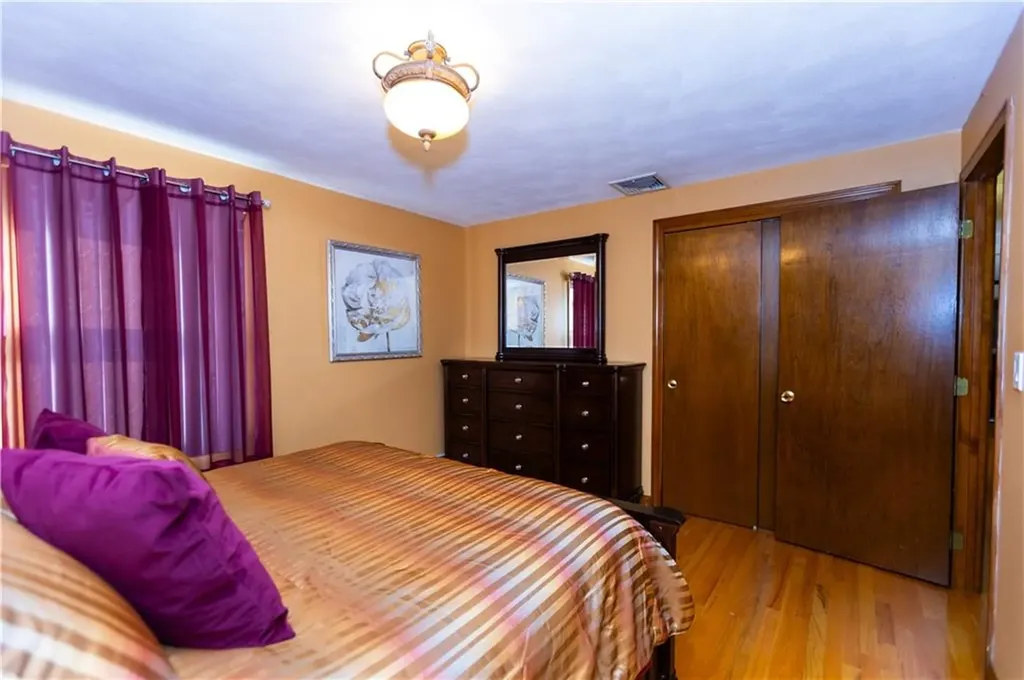 25 Ardway Avenue Warwick RI 02889
