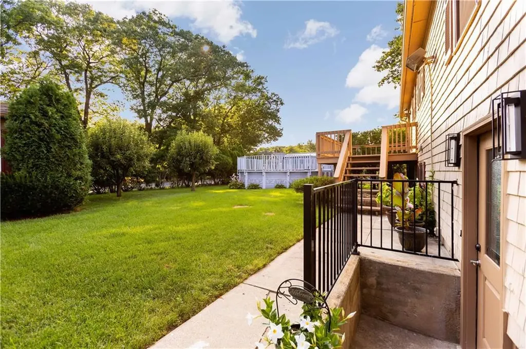 25 Ardway Avenue Warwick RI 02889