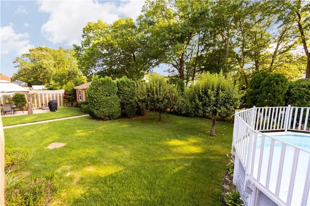 25 Ardway Avenue Warwick RI 02889