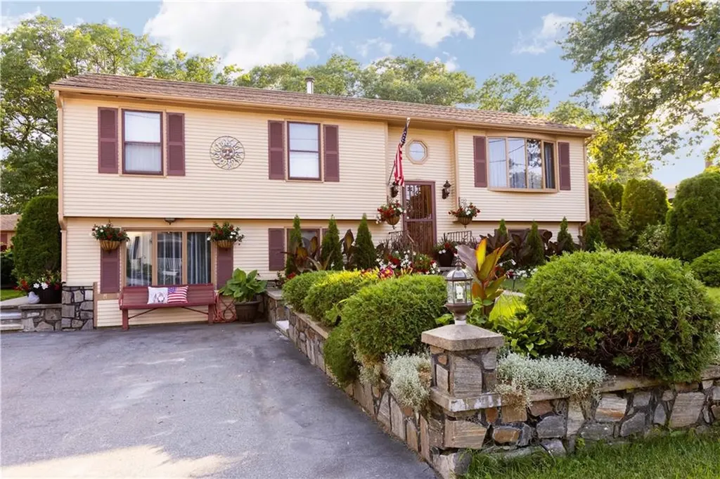 25 Ardway Avenue Warwick RI 02889