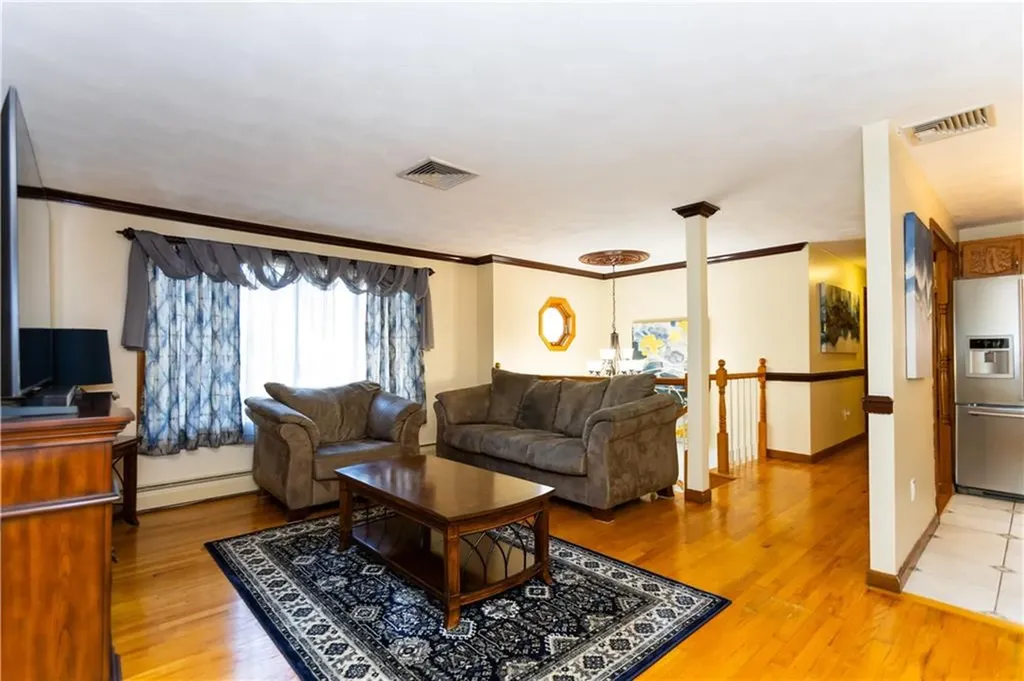 25 Ardway Avenue Warwick RI 02889