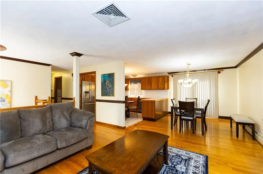 25 Ardway Avenue Warwick RI 02889