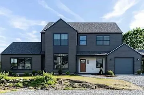 557 Bristol Ferry Road Portsmouth RI 02871